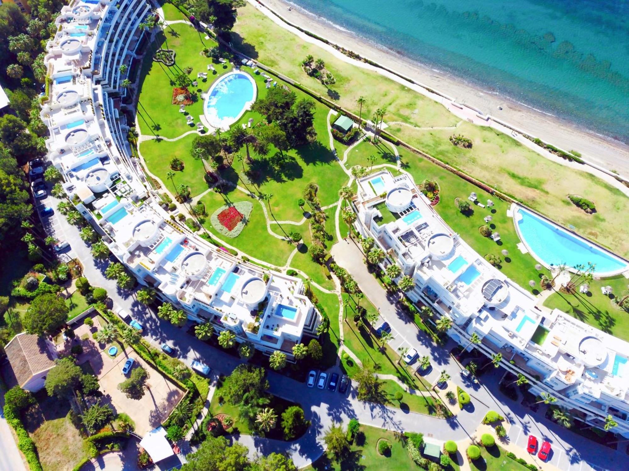 Luxury Frontline Residence Ehhouse Εστεπόνα Εξωτερικό φωτογραφία