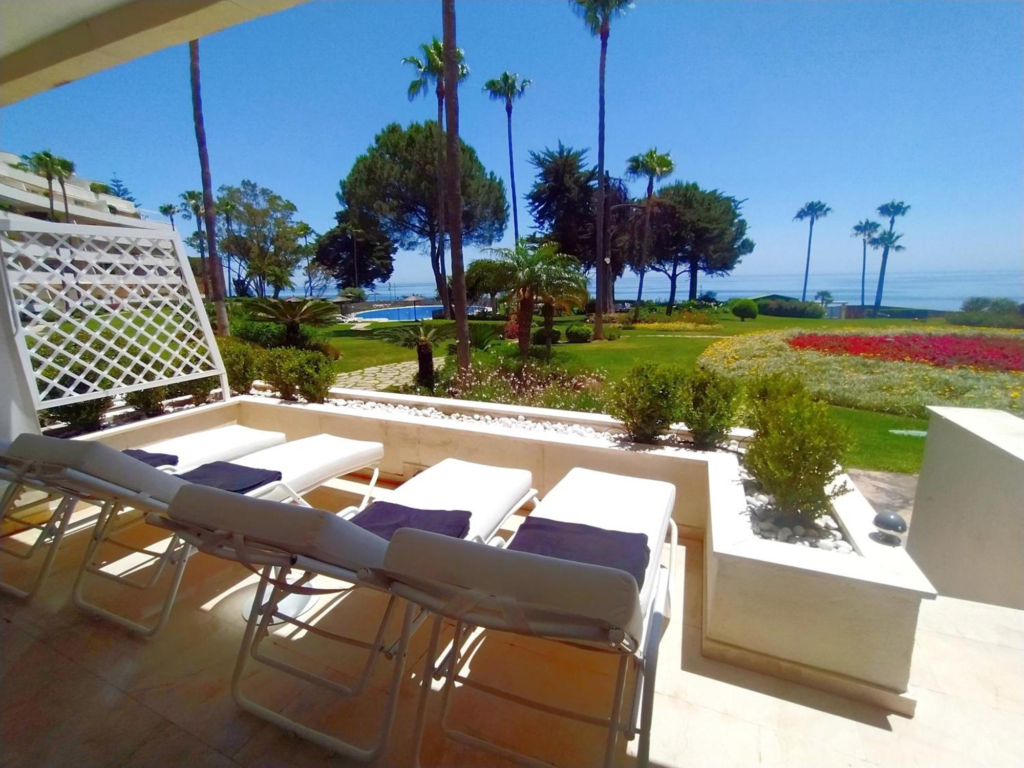 Luxury Frontline Residence Ehhouse Εστεπόνα Εξωτερικό φωτογραφία